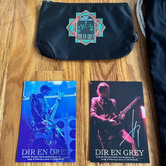 RARE DIR EN GREY EUROPE TOUR24 Berlin [Withering to death. & UROBOROS] VIP PACK - Picture 3 of 6